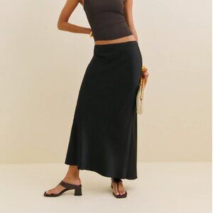 NWT Reformation Layla Satin Skirt, Black Size 4
